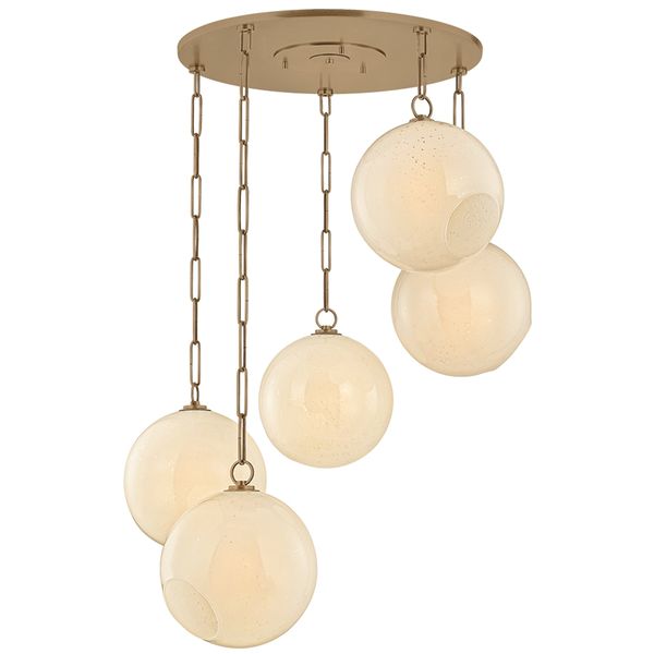 Lampa wiszaca o klasycznym wykonczeniu z subtelnym wyrazem w odcieniu bezu